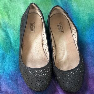 Croft & Barrow Black Perforated Flats